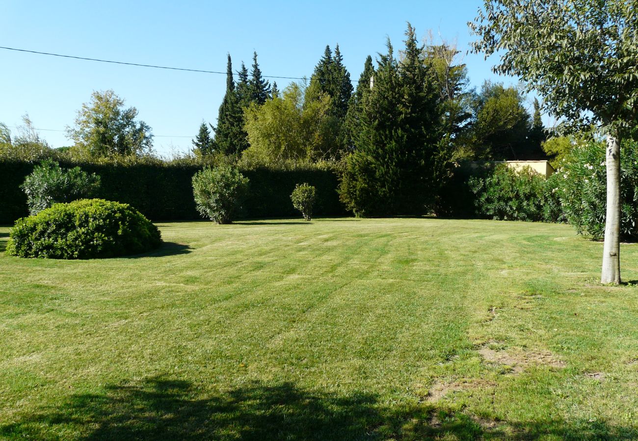 Villa à Mouriès - Location vacances maison piscine mouries LS1-140