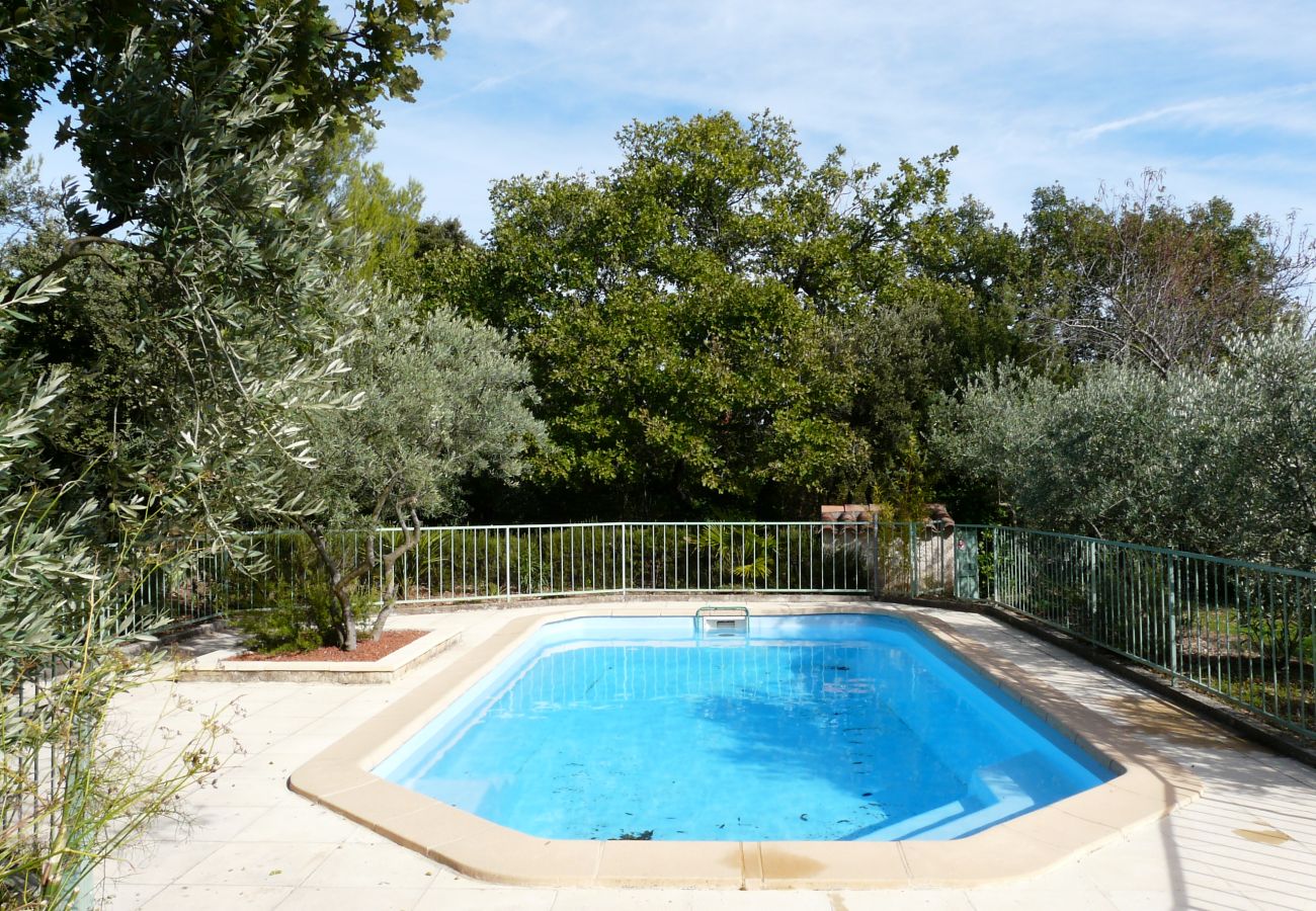 Maison à Cabrières-d´Avignon - Location vacances CABRIERES D'AVIGNON LS2-2