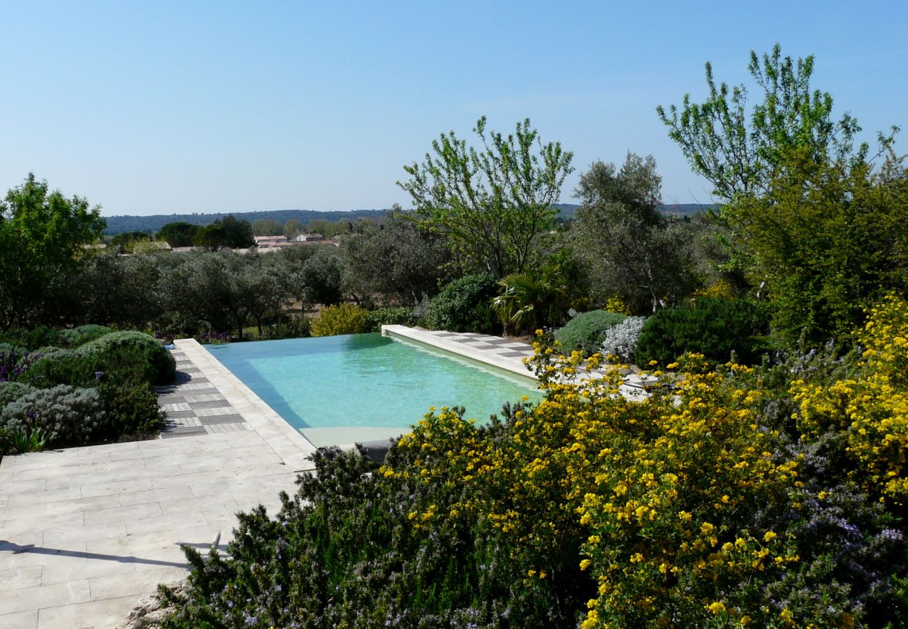 Villa à Mouriès - Location vacances maison piscine MOURIES LS1-174