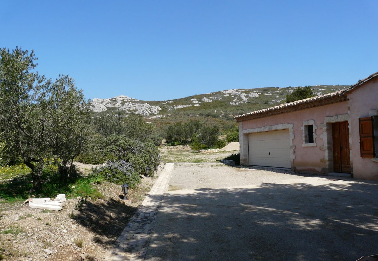 Villa à Mouriès - Location vacances maison piscine MOURIES LS1-174