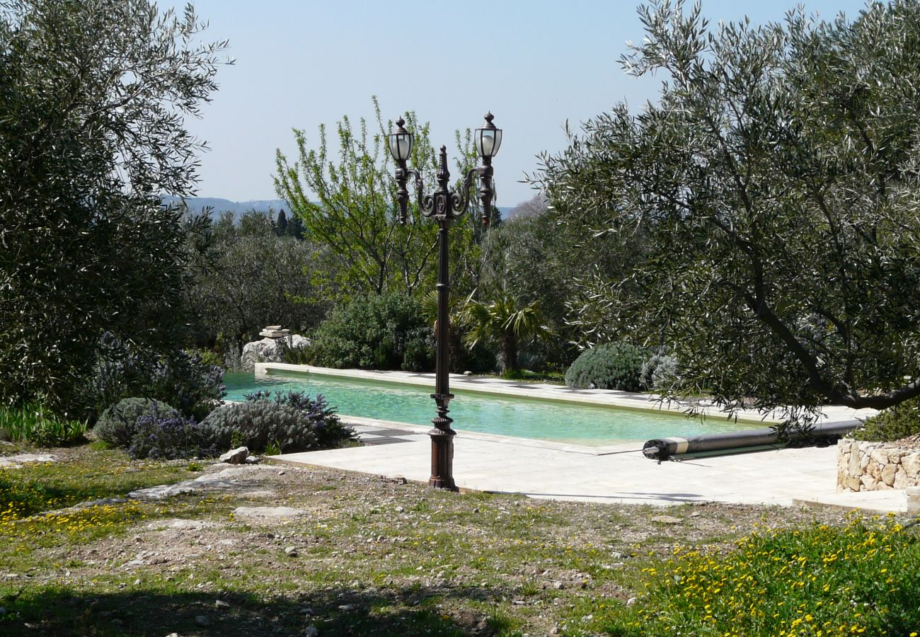 Villa à Mouriès - Location vacances maison piscine MOURIES LS1-174