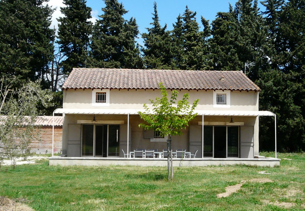 Maison à Fontvieille - Location vacances avec piscine FONTVIEILLE LS1-256