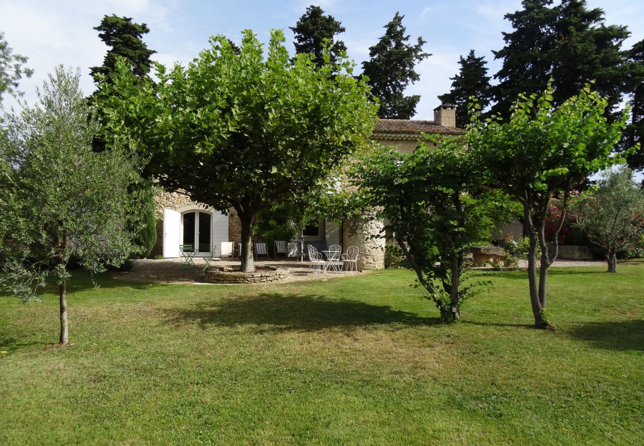 Ferme à Cavaillon - Location vacances maison piscine LES VIGNERES LS2-259