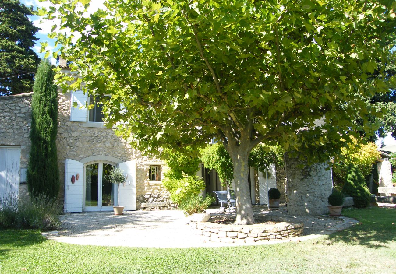 Ferme à Cavaillon - Location vacances maison piscine LES VIGNERES LS2-259