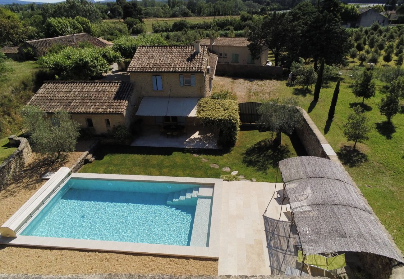 Location vacances CHEVAL-BLANC maison à louer piscine