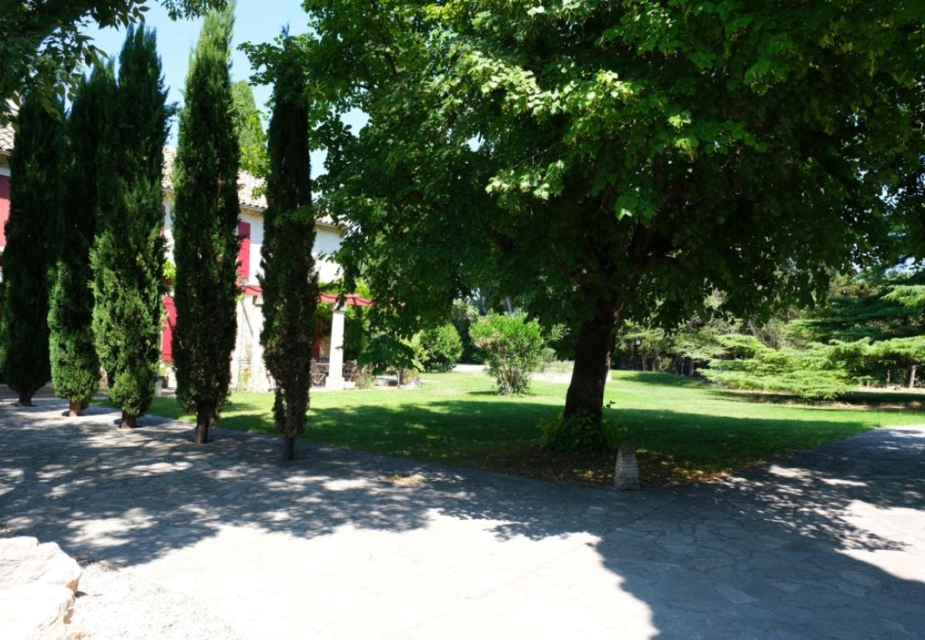 Ferme à Maussane-les-Alpilles - Location vacances MAUSSANE LES ALPILLES LS1-301