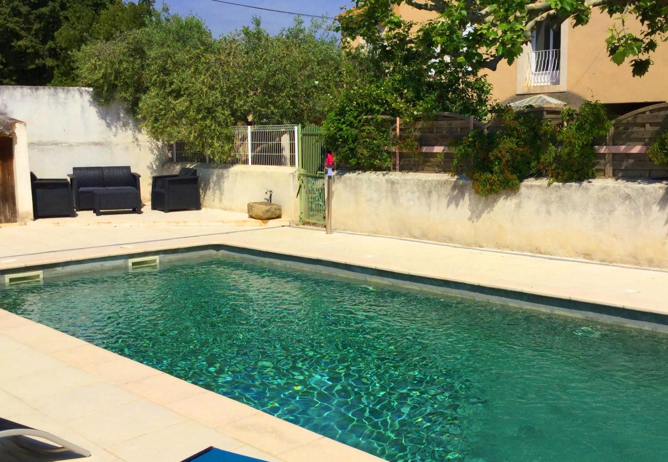 Ferme à Bédarrides - Location vacances piscine BEDARRIDES LS6-342