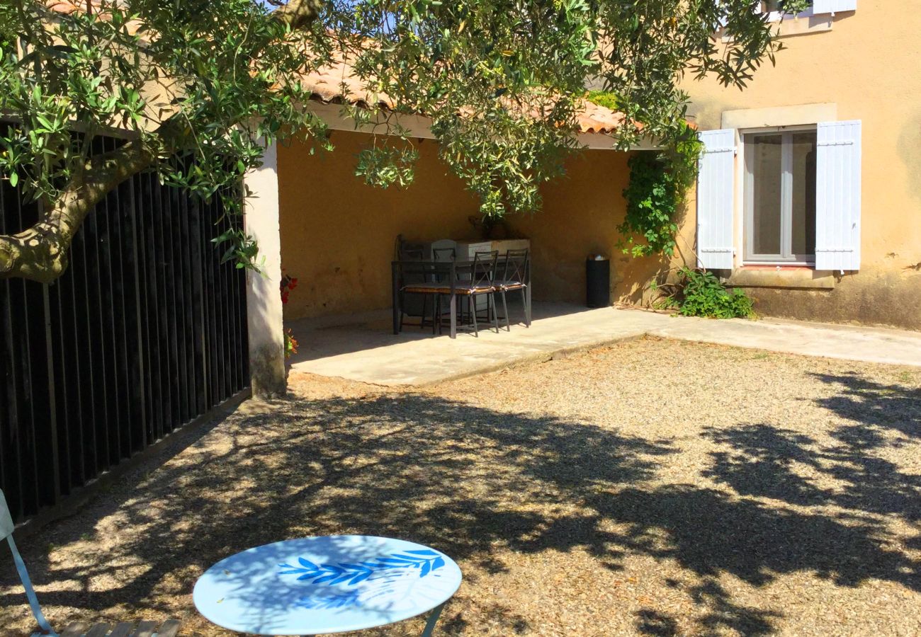 Ferme à Bédarrides - Location vacances piscine BEDARRIDES LS6-342