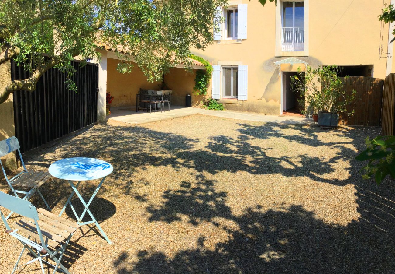 Ferme à Bédarrides - Location vacances piscine BEDARRIDES LS6-342