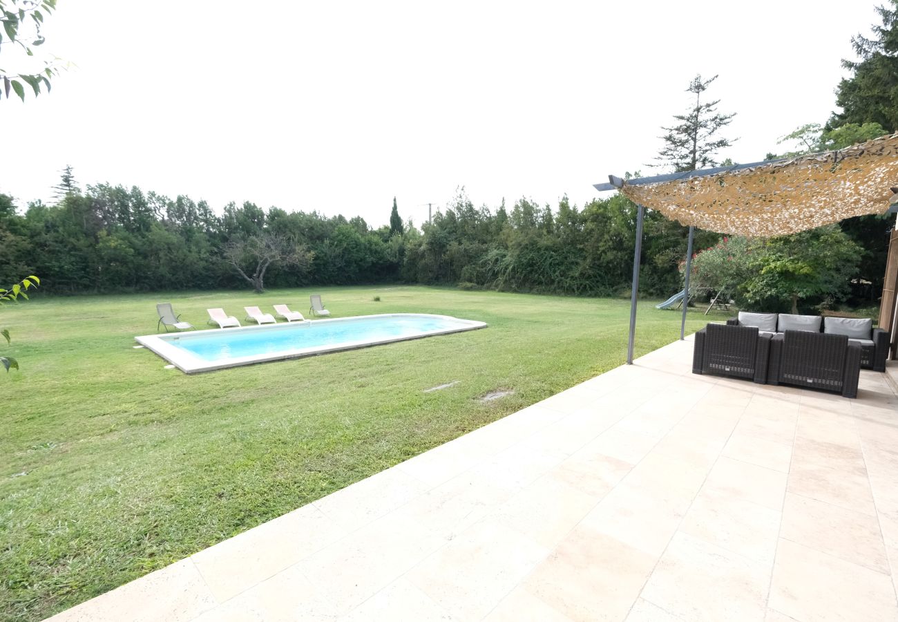 Villa à Mouriès - Location vacances maison piscine MOURIES LS1-343