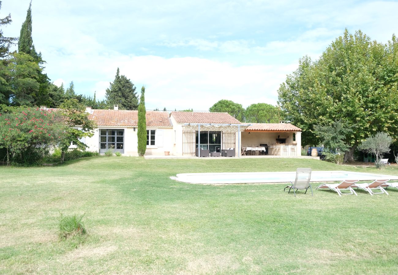 Villa à Mouriès - Location vacances maison piscine MOURIES LS1-343