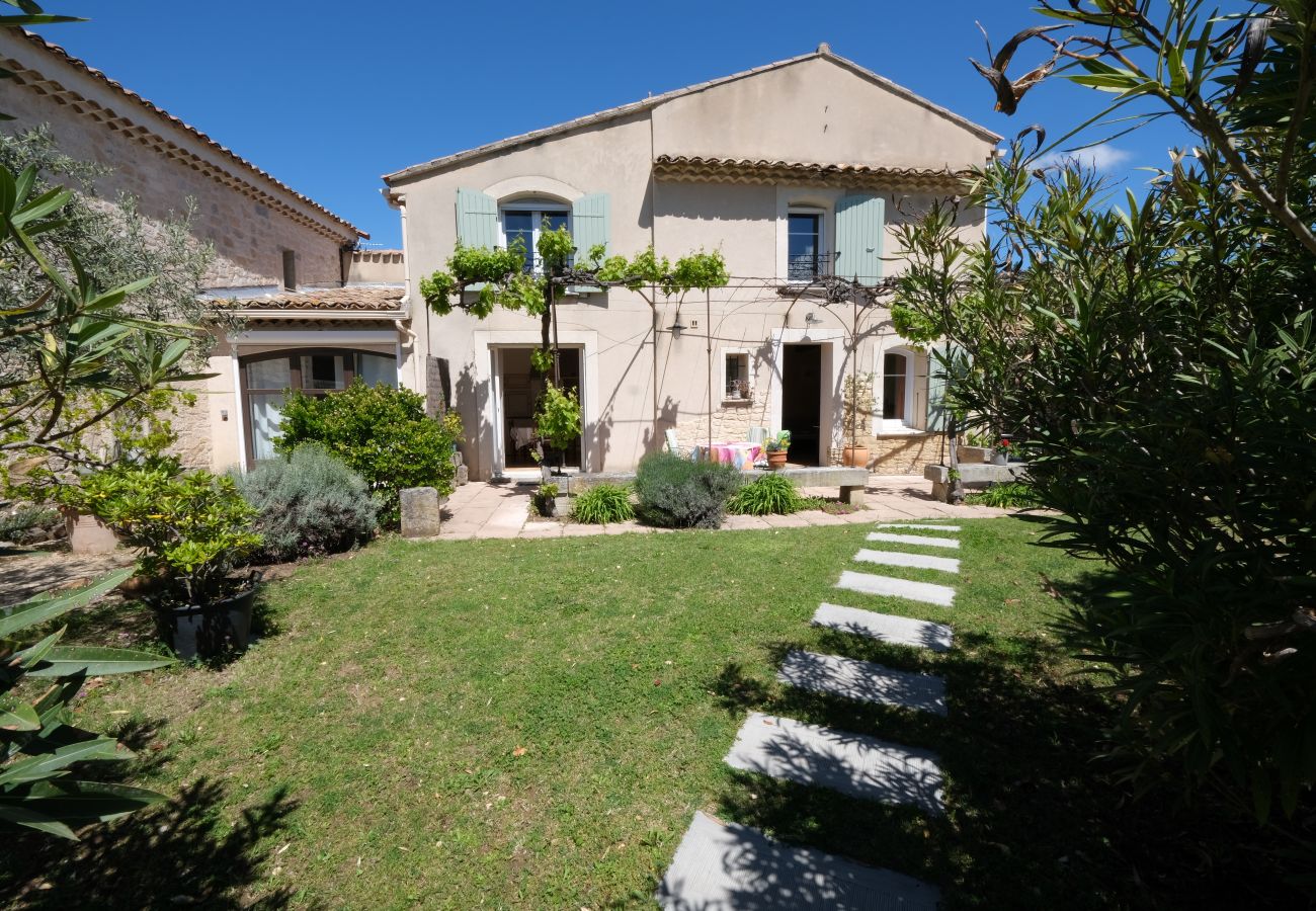 Ferme à Carpentras - Location vacances piscine CARPENTRAS LS4-374