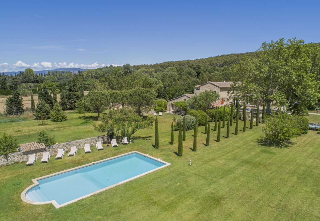 Location vacances LES TAILLADES mas à louer 14 personnes piscine