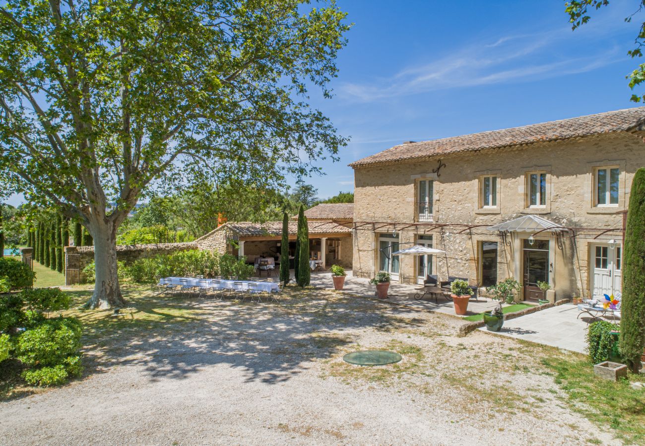 Location vacances LES TAILLADES mas à louer 14 personnes jardin