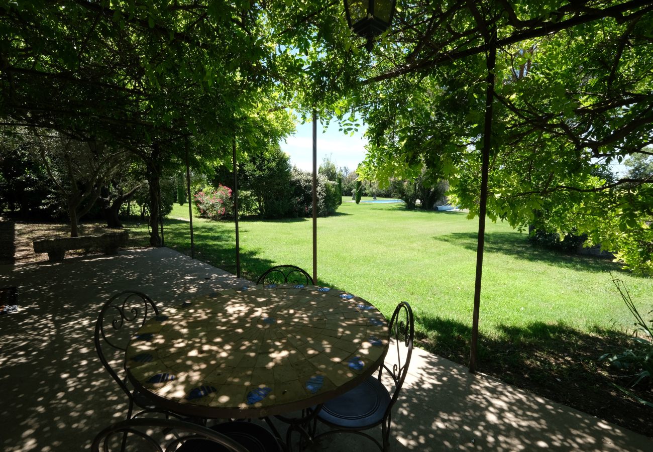 Ferme à Cavaillon - Location vacances mas piscine LES TAILLADES LS2-11