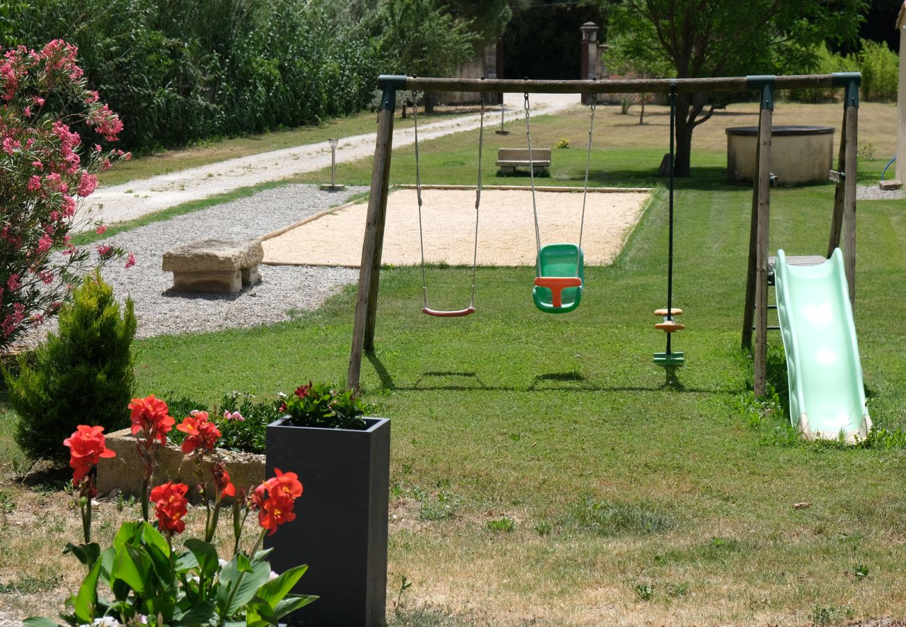 Ferme à Cavaillon - Location vacances maison piscine CAVAILLON LS2-376