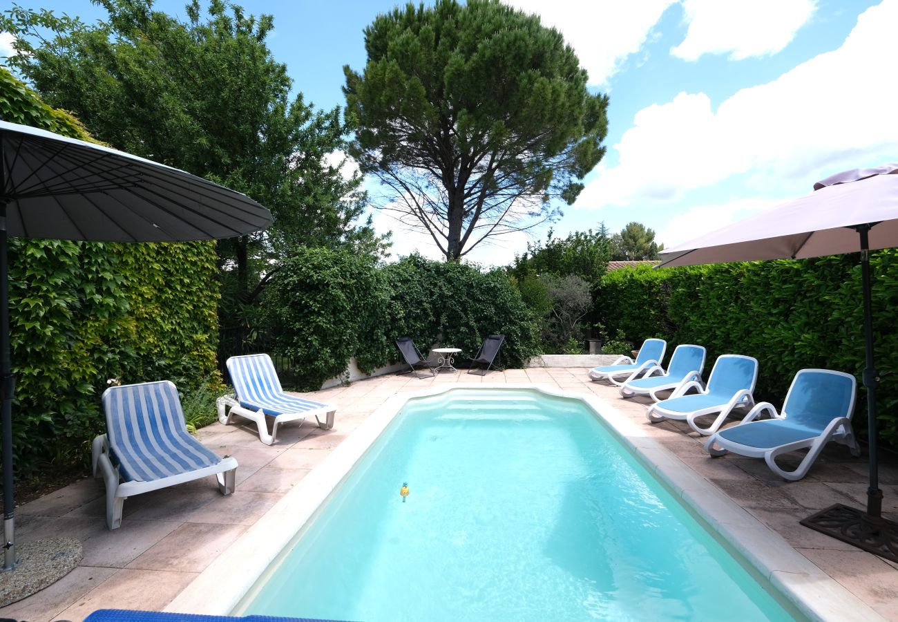 Maison à Mouriès - Location vacances maison piscine MOURIES LS1-308