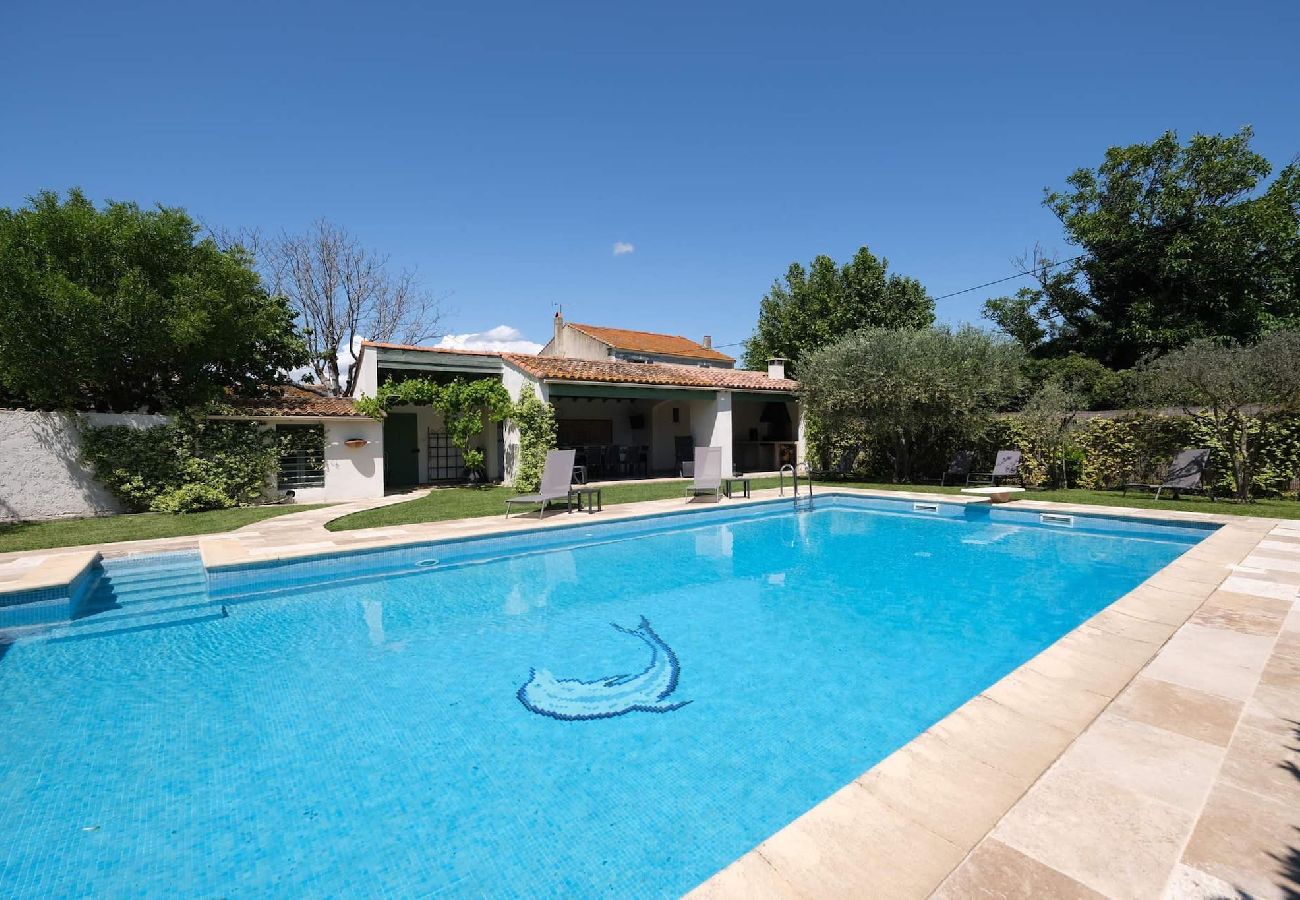 Villa à Arles - Location vacances maison piscine MOULES LS3-388