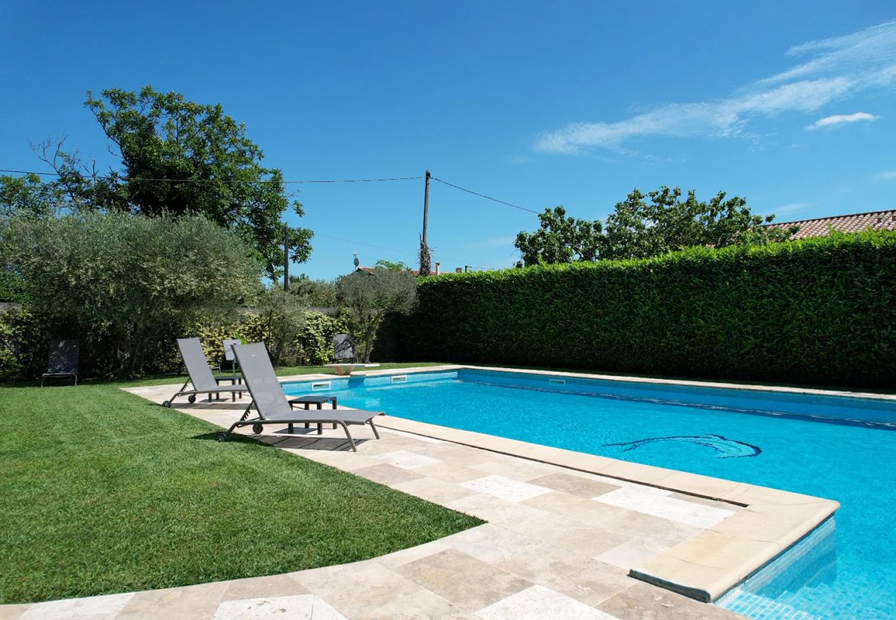 Villa à Arles - Location vacances maison piscine MOULES LS3-388