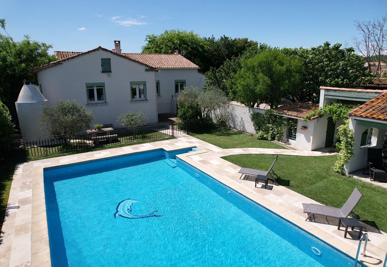 Villa à Arles - Location vacances maison piscine MOULES LS3-388