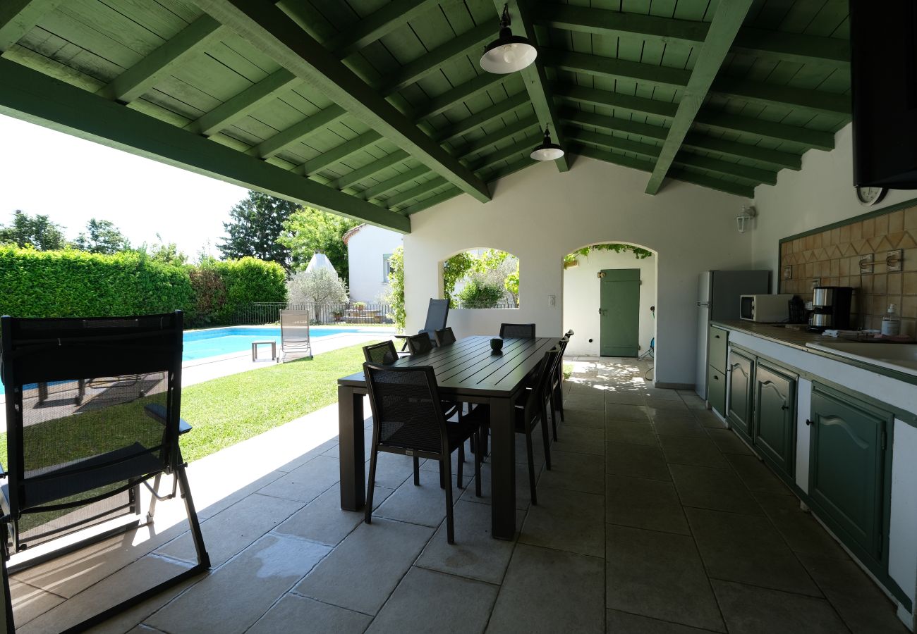 Villa à Arles - Location vacances maison piscine MOULES LS3-388