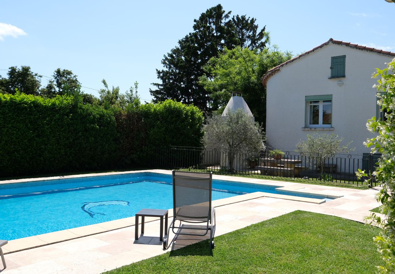 Villa à Arles - Location vacances maison piscine MOULES LS3-388