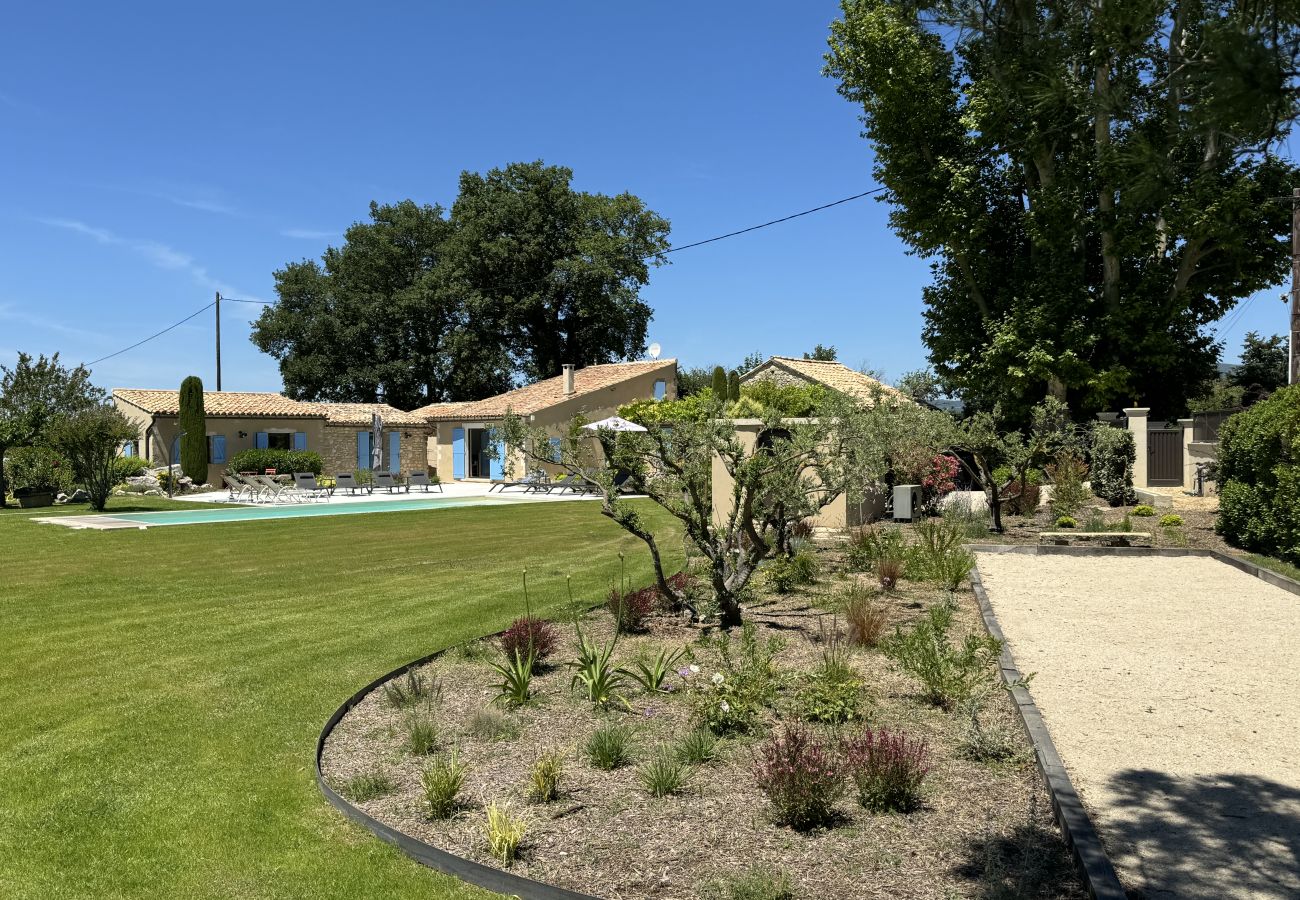 Villa à Robion - Location vacances maison piscine ROBION LS2-326