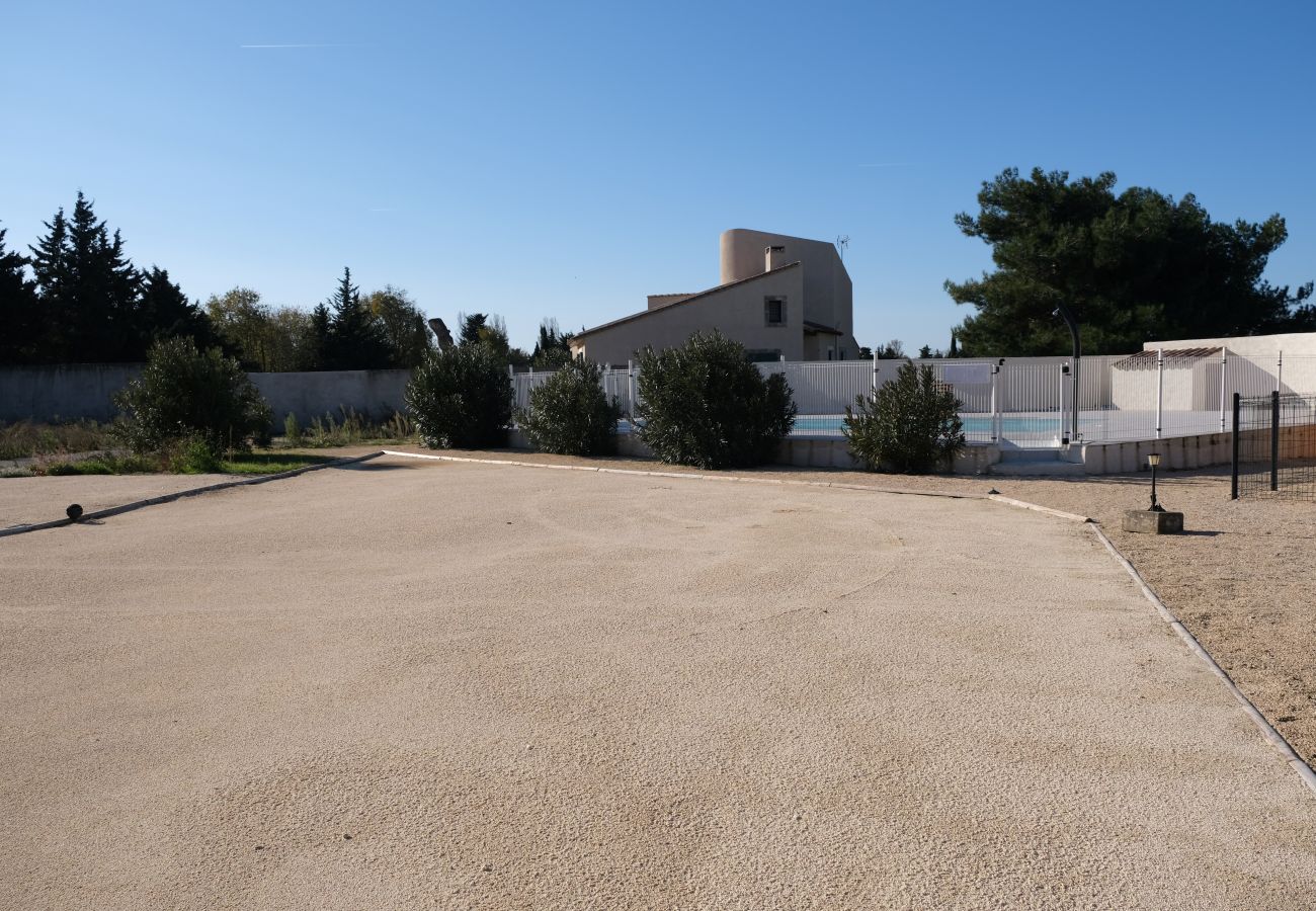 Résidence à Fontvieille - Location vacances Gite piscine FONTVIEILLE LS1-415