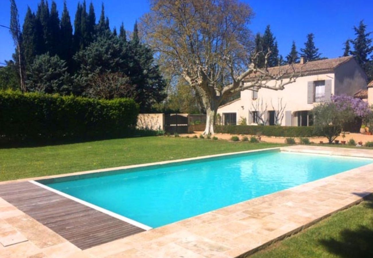 Location vacances PLAN-D'ORGON maison a louer 8 personnes piscine privee