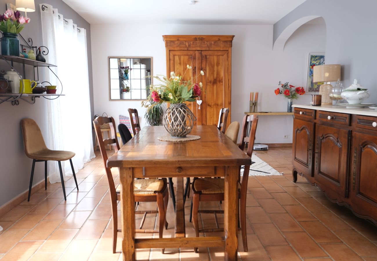 Villa à Eyguières - Bastide avec piscine à Eyguieres Alpilles 6 pers 