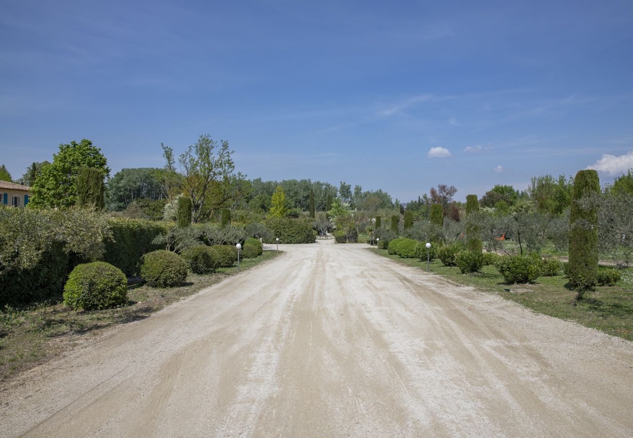 Domaine à Mouriès - Location vacances maison piscine MOURIES LS1-394