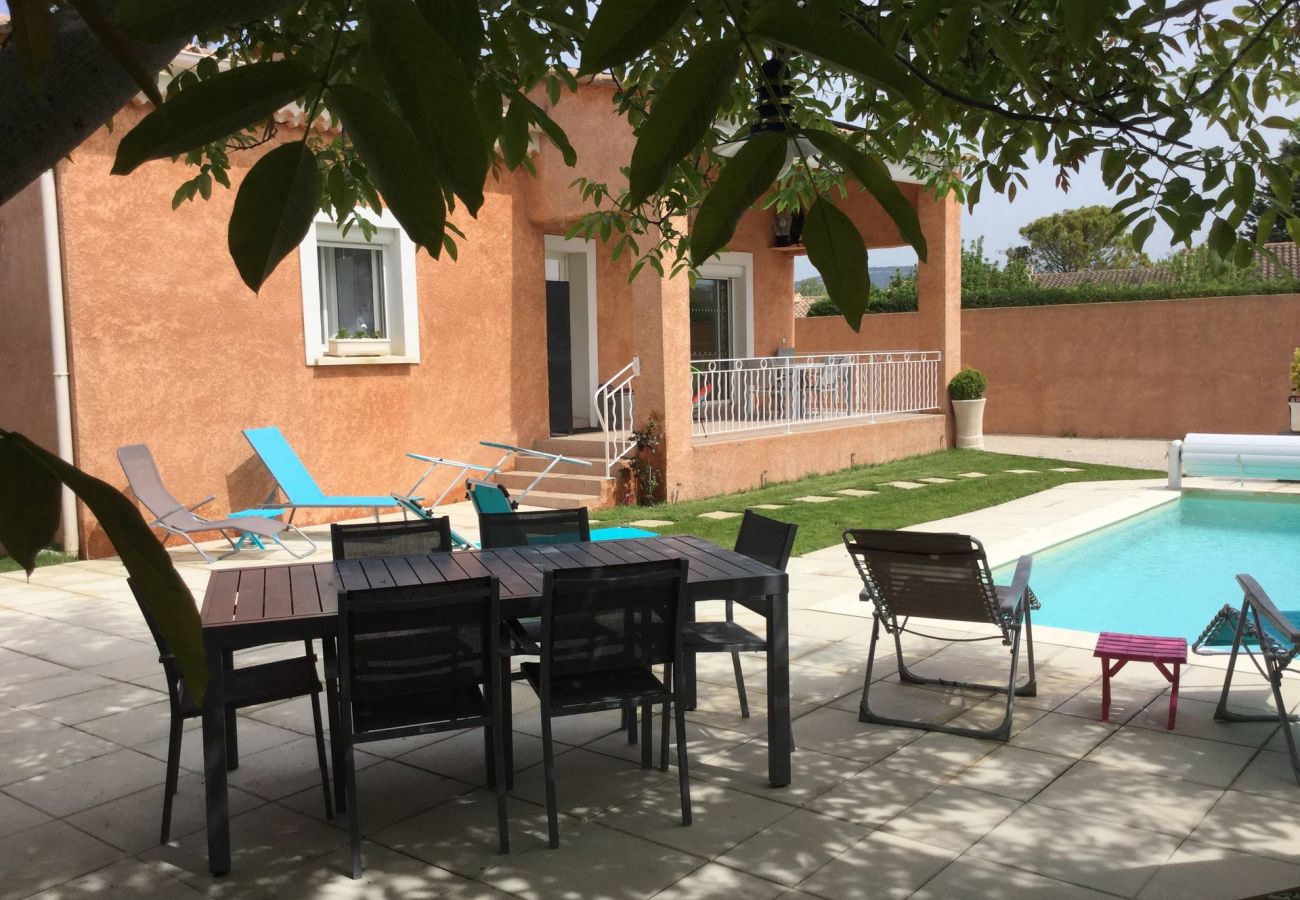 Holiday rental L'ISLE-SUR-LA-SORGUE house for rent pool