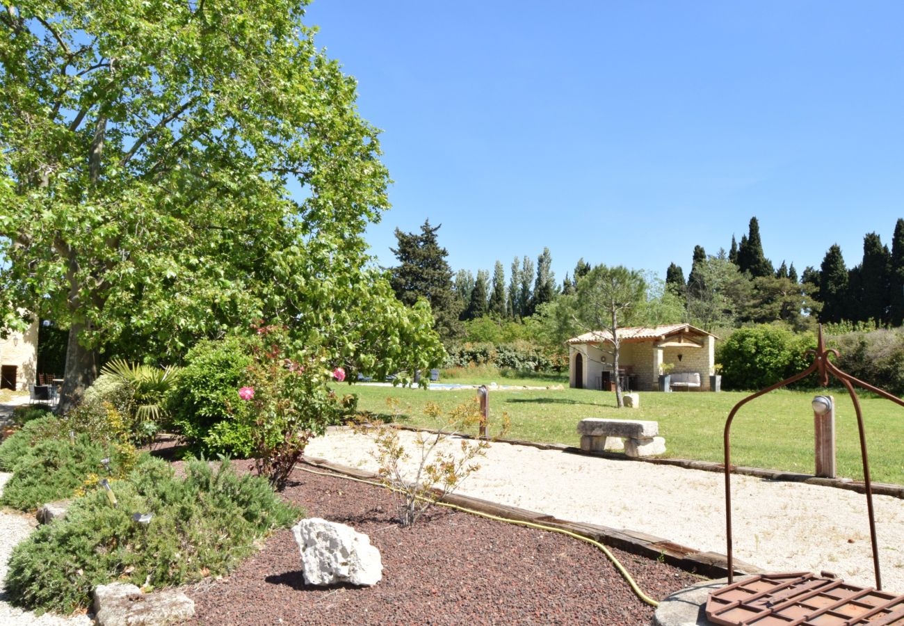 Ferme à Eygalières - Location vacances mas piscine EYGALIERES LS1-447