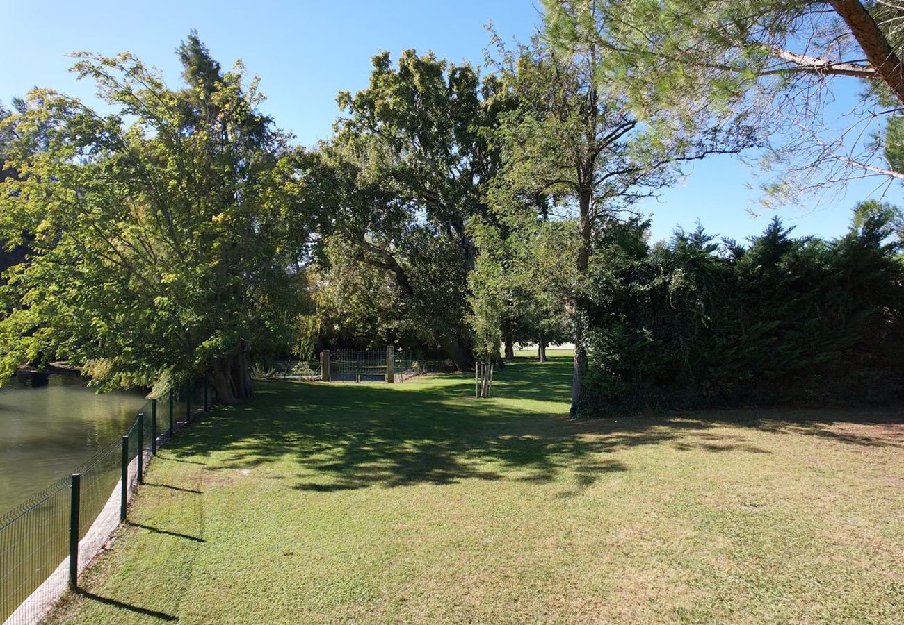 Villa à Tarascon - Villa avec piscine chauffée tennis Fontvieille LS1-448