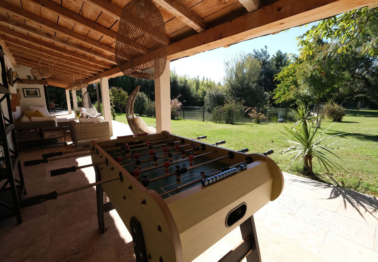 Villa à Tarascon - Villa avec piscine chauffée tennis Fontvieille LS1-448